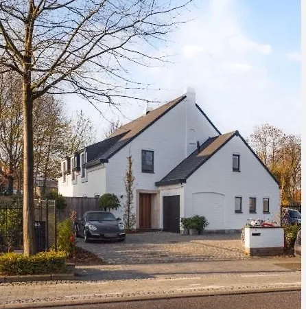 Nummer 151 Villastudios *